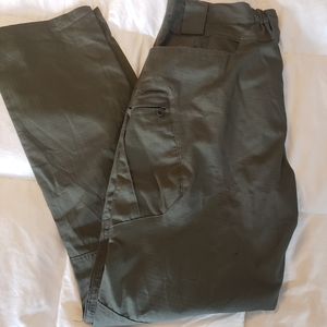 32" green pants